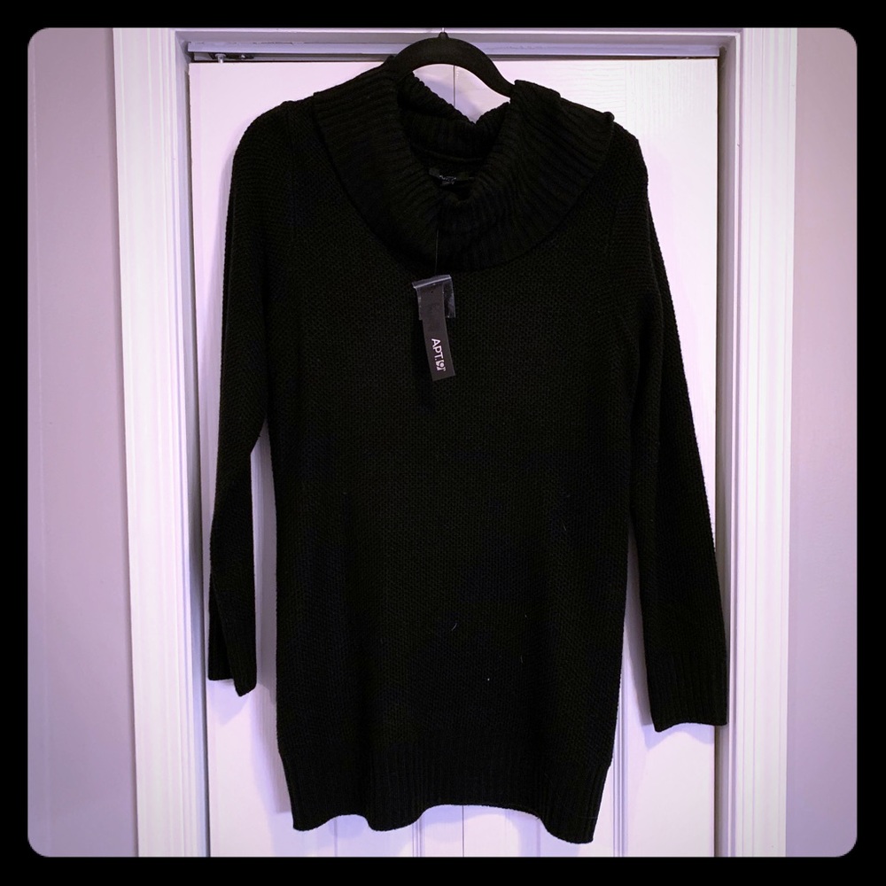 NWT Apt 9 black sweater, size small